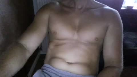 Snapshot of gymxxx_ chatting on July 7, 5:43 am gymxxx_ online show from July 7, 5:43 am