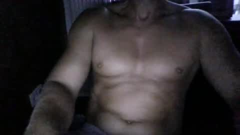 Snapshot of gymxxx_ chatting on July 17, 5:03 am gymxxx_ online show from July 17, 5:03 am