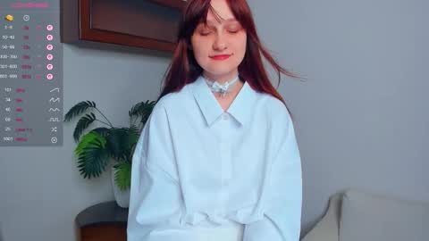 Kelly  Lilly online show from September 16, 6:53 pm