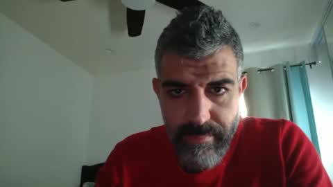 Snapshot of h0nest84 chatting on December 7, 4:03 pm h0nest84 online show from December 7, 4:03 pm