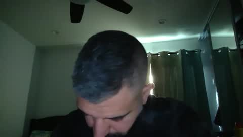 Snapshot of h0nest84 chatting on December 21, 4:14 pm h0nest84 online show from December 21, 4:14 pm