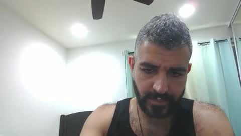 Snapshot of h0nest84 chatting on December 26, 10:41 pm h0nest84 online show from December 26, 10:41 pm