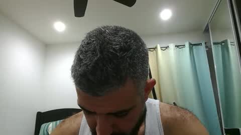 Snapshot of h0nest84 chatting on December 29, 6:45 am h0nest84 online show from December 29, 6:45 am