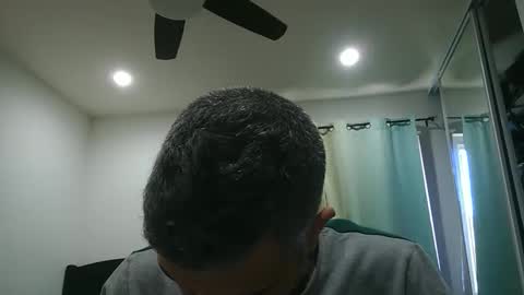 Snapshot of h0nest84 chatting on January 1, 6:49 pm h0nest84 online show from January 1, 6:49 pm