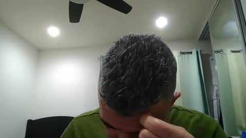 Snapshot of h0nest84 chatting on January 19, 5:48 am h0nest84 online show from January 19, 5:48 am