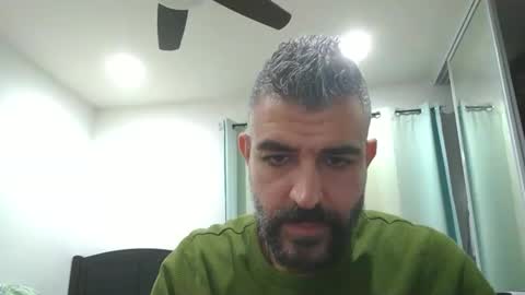 Snapshot of h0nest84 chatting on January 20, 1:07 am h0nest84 online show from January 20, 1:07 am