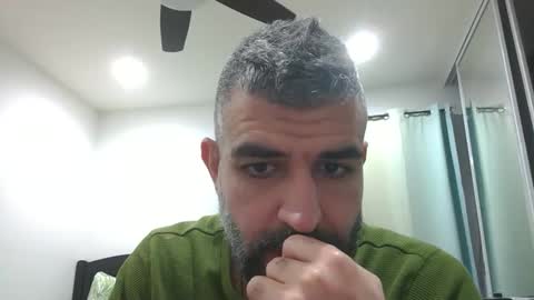 Snapshot of h0nest84 chatting on January 20, 7:36 am h0nest84 online show from January 20, 7:36 am