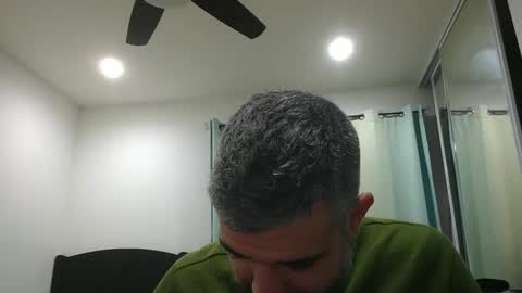 Snapshot of h0nest84 chatting on January 27, 7:03 am h0nest84 online show from January 27, 7:03 am