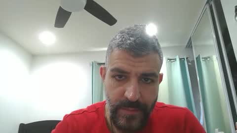 Snapshot of h0nest84 chatting on February 16, 5:15 pm h0nest84 online show from February 16, 5:15 pm