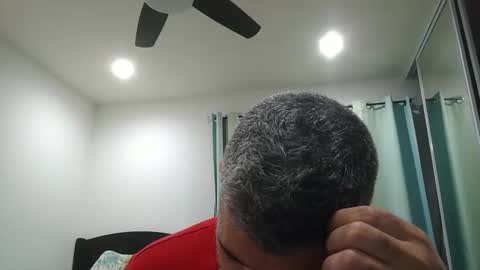 Snapshot of h0nest84 chatting on February 22, 5:34 am h0nest84 online show from February 22, 5:34 am