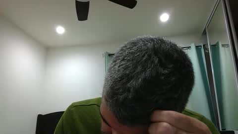 Snapshot of h0nest84 chatting on March 2, 1:36 am h0nest84 online show from March 2, 1:36 am