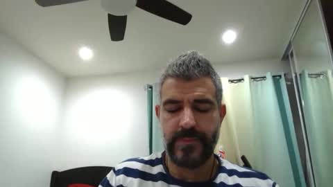 Snapshot of h0nest84 chatting on March 5, 5:50 am h0nest84 online show from March 5, 5:50 am