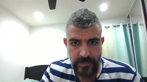 Snapshot of h0nest84 chatting on March 9, 2:18 am h0nest84 online show from March 9, 2:18 am