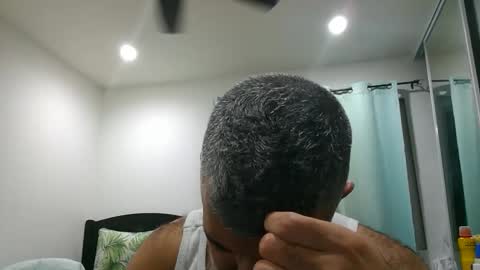 Snapshot of h0nest84 chatting on September 23, 6:16 am h0nest84 online show from September 23, 6:16 am