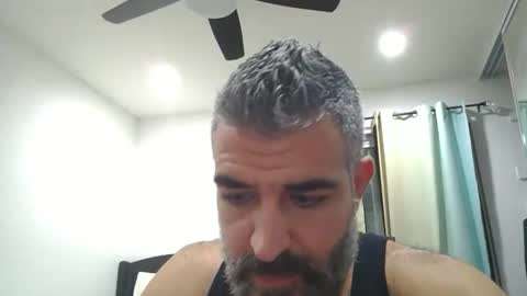 h0nest84 online show from February 4, 2:06 am