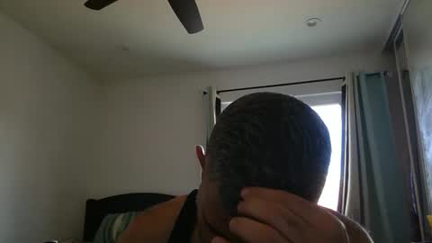 h0nest84 online show from April 25, 12:24 am