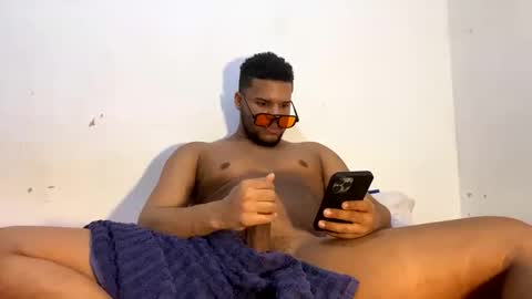 Snapshot of h0tboykoko chatting on September 25, 2:04 am koko online show from September 25, 2:04 am