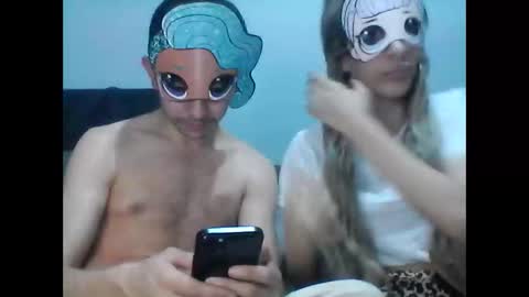 Snapshot of h0tcouple00 chatting on November 10, 7:46 pm h0tcouple00 online show from November 10, 7:46 pm