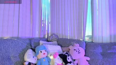 Hello Kitty online show from April 1, 12:39 pm