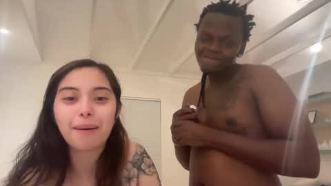 h3nnynlace online show from April 17, 9:34 am