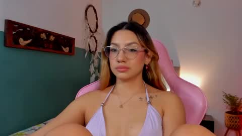 Paulina  online show from April 21, 2:51 am