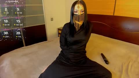 Linda online show from February 12, 3:29 am