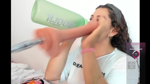 hade_cute2 online show from January 9, 8:01 pm