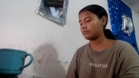 Snapshot of hade_stefy chatting on July 3, 7:42 pm Hade independent model online show from July 3, 7:42 pm