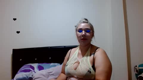 hader_wild21 online show from December 18, 1:44 am