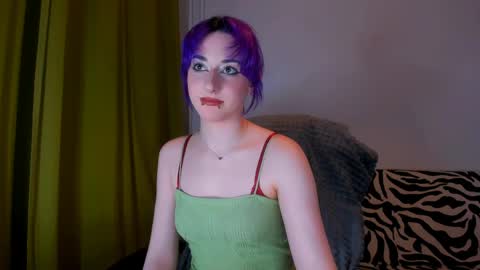 hadley online show from April 5, 7:44 pm