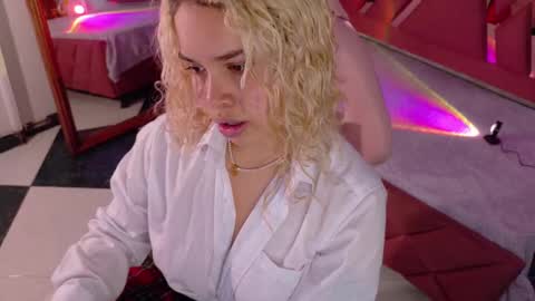 Haely online show from November 19, 11:21 am