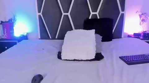 Kendal online show from March 11, 4:18 am