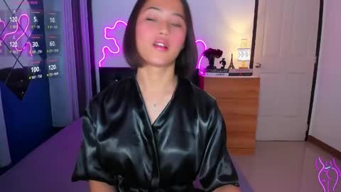 eurasian girl andrea  online show from April 12, 11:43 pm