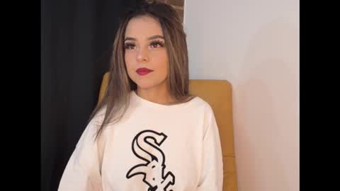 hailey_bri online show from November 7, 3:56 pm