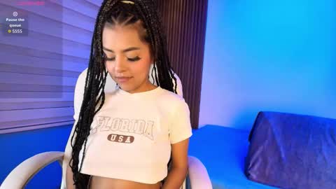 Snapshot of hailey_brie chatting on September 30, 12:32 pm Hailey online show from September 30, 12:32 pm