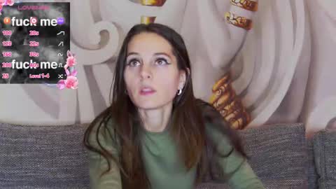 Snapshot of hailey_peach chatting on January 18, 6:12 pm HaileyPeach online show from January 18, 6:12 pm