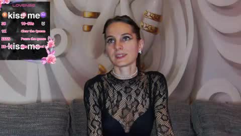 Snapshot of hailey_peach chatting on April 2, 5:10 pm HaileyPeach online show from April 2, 5:10 pm