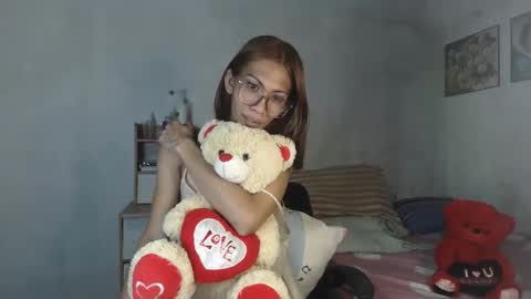 hailey_sweetcum77 online show from February 13, 7:37 am