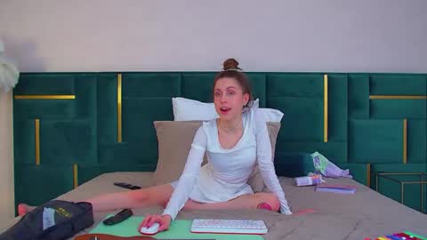 Hailey online show from July 14, 10:32 am
