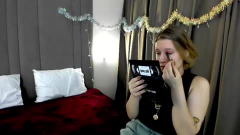 Hailey online show from January 6, 1:53 am