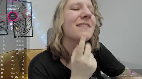 Hailey online show from February 12, 1:06 pm