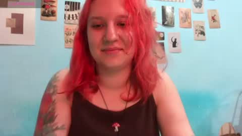 Snapshot of haileyfoxy chatting on July 3, 3:18 pm Hailey online show from July 3, 3:18 pm