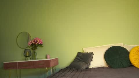 Hailey online show from February 20, 4:18 am