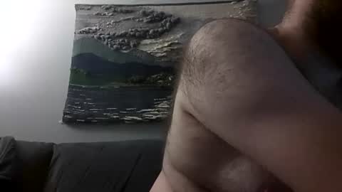 Snapshot of hairiestbear chatting on December 5, 10:44 am Hairiest Bear online show from December 5, 10:44 am