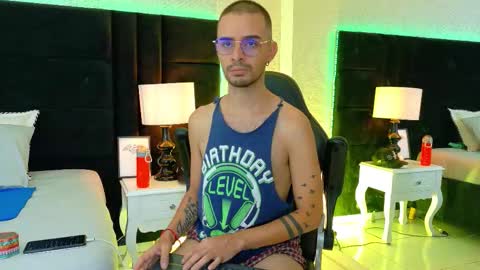 H A I R Y D I A M O N D online show from September 22, 3:30 am