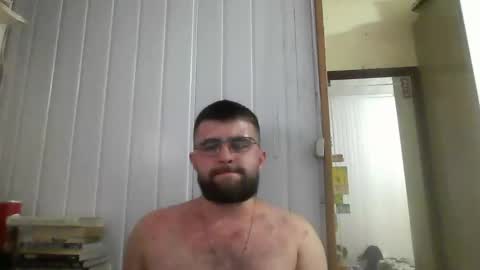 Snapshot of hairy_man_69_ chatting on January 5, 8:32 am horny online show from January 5, 8:32 am