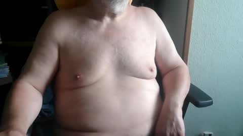 hairyarmpit_lover_1970 online show from May 30, 12:24 pm