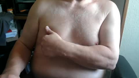 hairyarmpit_lover_1970 online show from June 17, 9:01 am