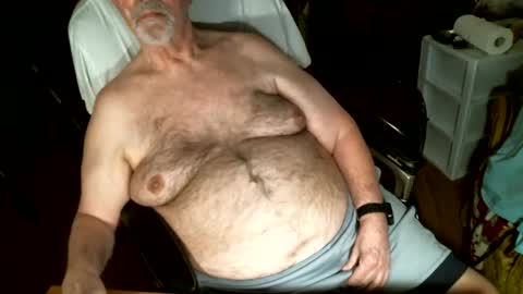 hairybear813 online show from June 4, 12:49 am