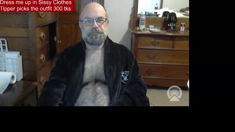 HairyDaddyBear69 online show from February 9, 12:31 pm